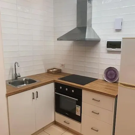 Hébergement de vacances Cozy & Tiny & Newly Renovated House *